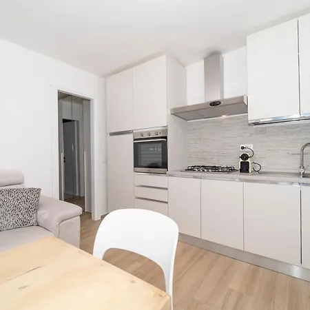 Ladunia * ポルト・ロトンド