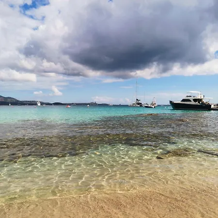 アパート Ladunia